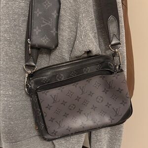 Louis Vuitton Trio Messenger